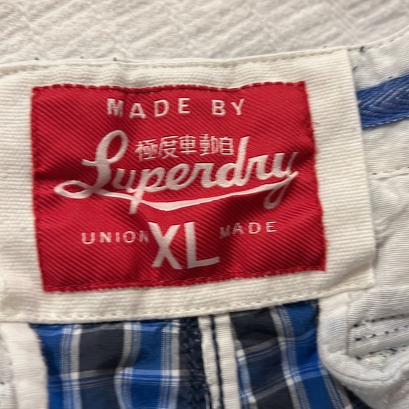 Superdry Cargo Shorts - Picture 8 of 9